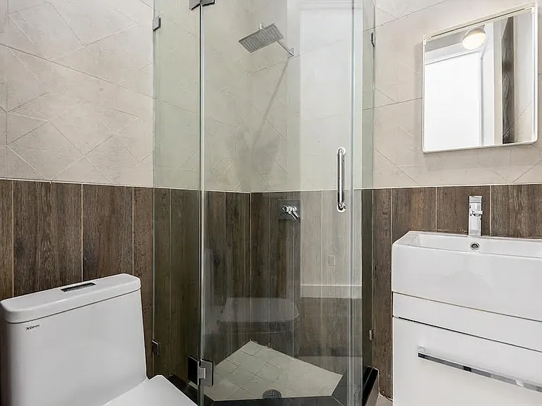 183 Eldert St #3R — Photo 8