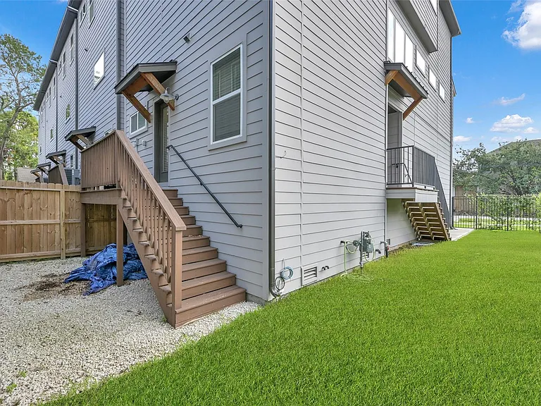 2103 Bevis St — Photo 39