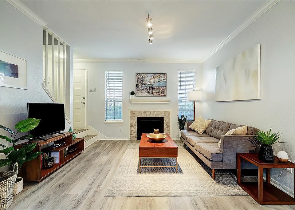 1st image of 2626 North Blvd APT 20