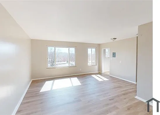1 bed, $1,498 — Photo 2