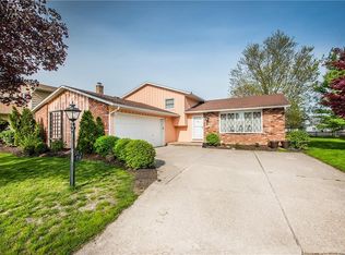 106 Wildwood Pl, Elyria, OH
