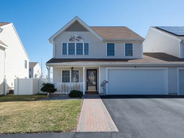 18 Angela Rose Ln, Worcester, MA 01604