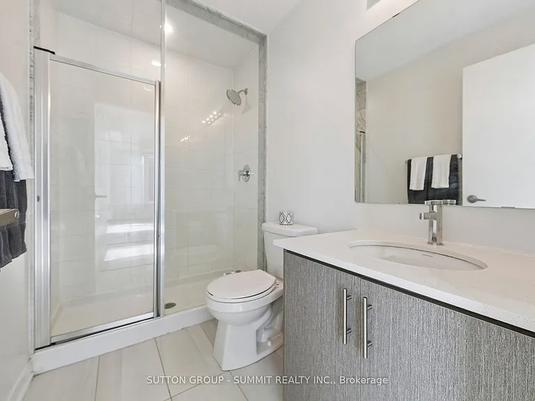 3556 Colonial Dr #16 — Photo 28