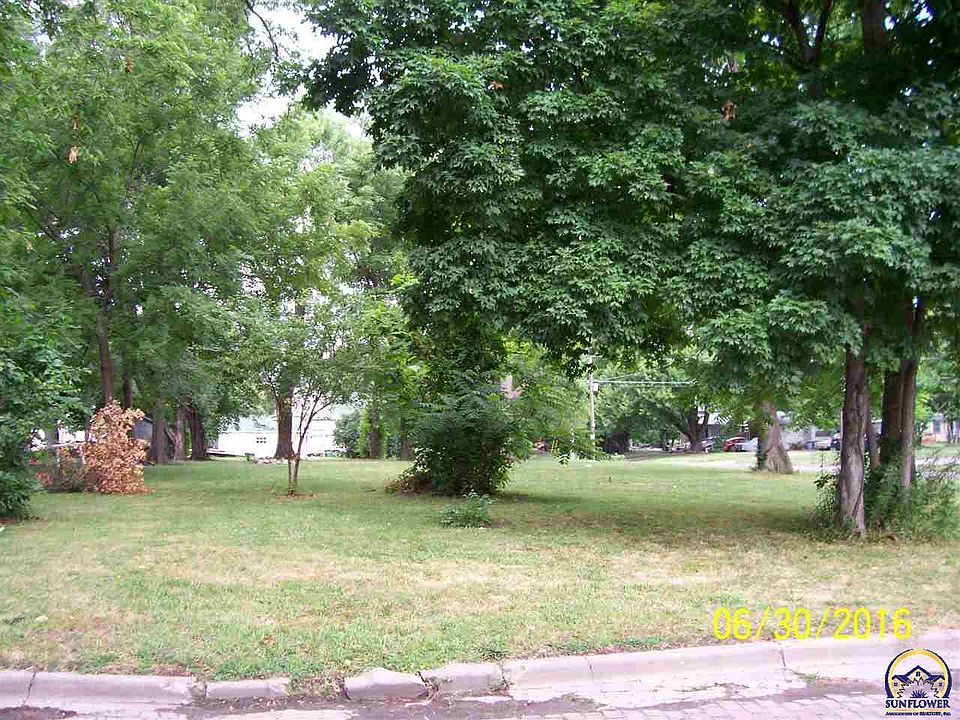 1st image of 125 Vermont Ave