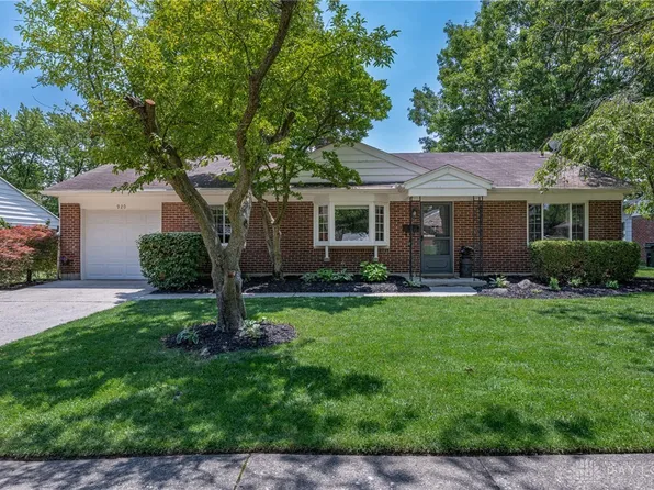 920 Fairacres Dr, Kettering, OH 45429