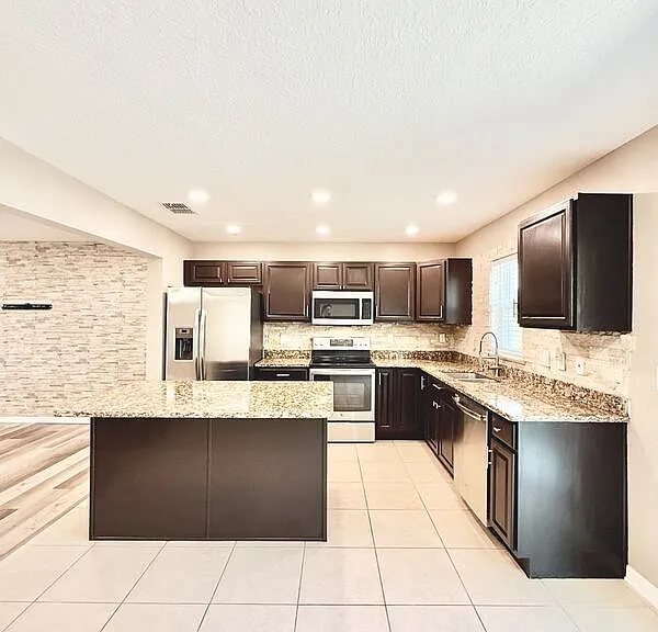 3824 Exeter Ln #1 — Photo 8