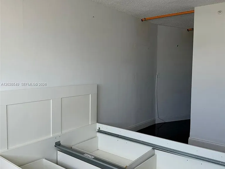 1881 Washington Ave #7C — Photo 11