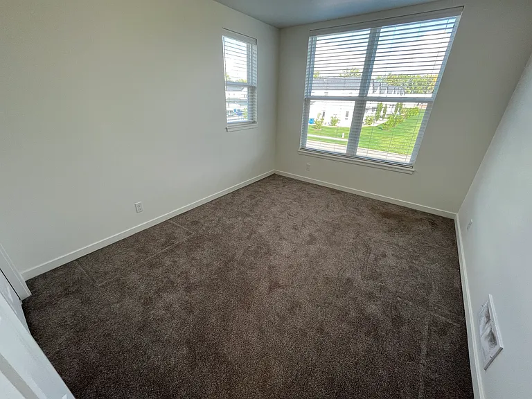 11295 Sessions Dr — Photo 23