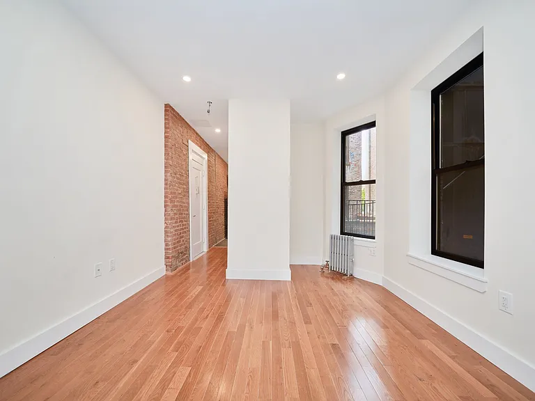 1590 Amsterdam Ave #23 — Photo 5