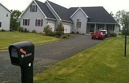 Home for Sale in Halfmoon, New York $299,000