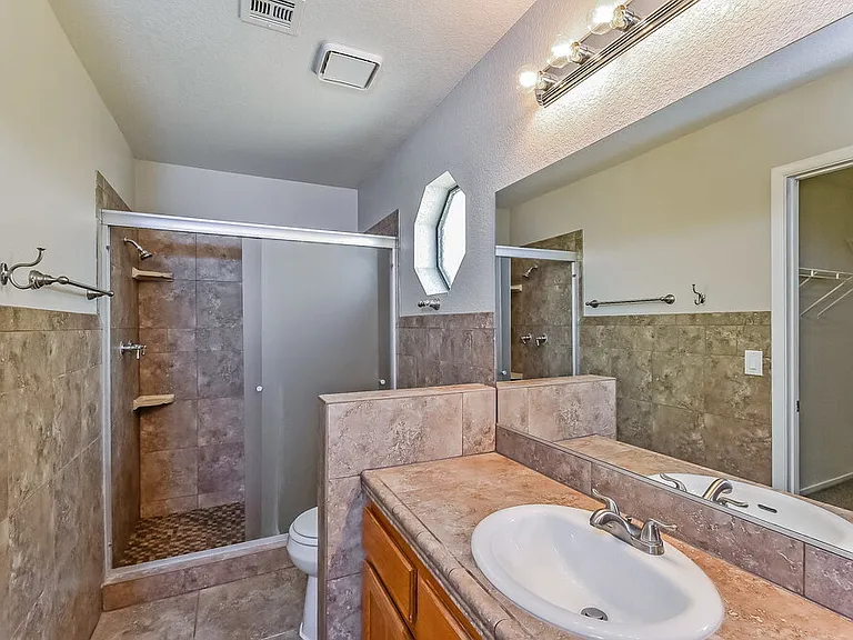 2660 Storey Cir — Photo 14