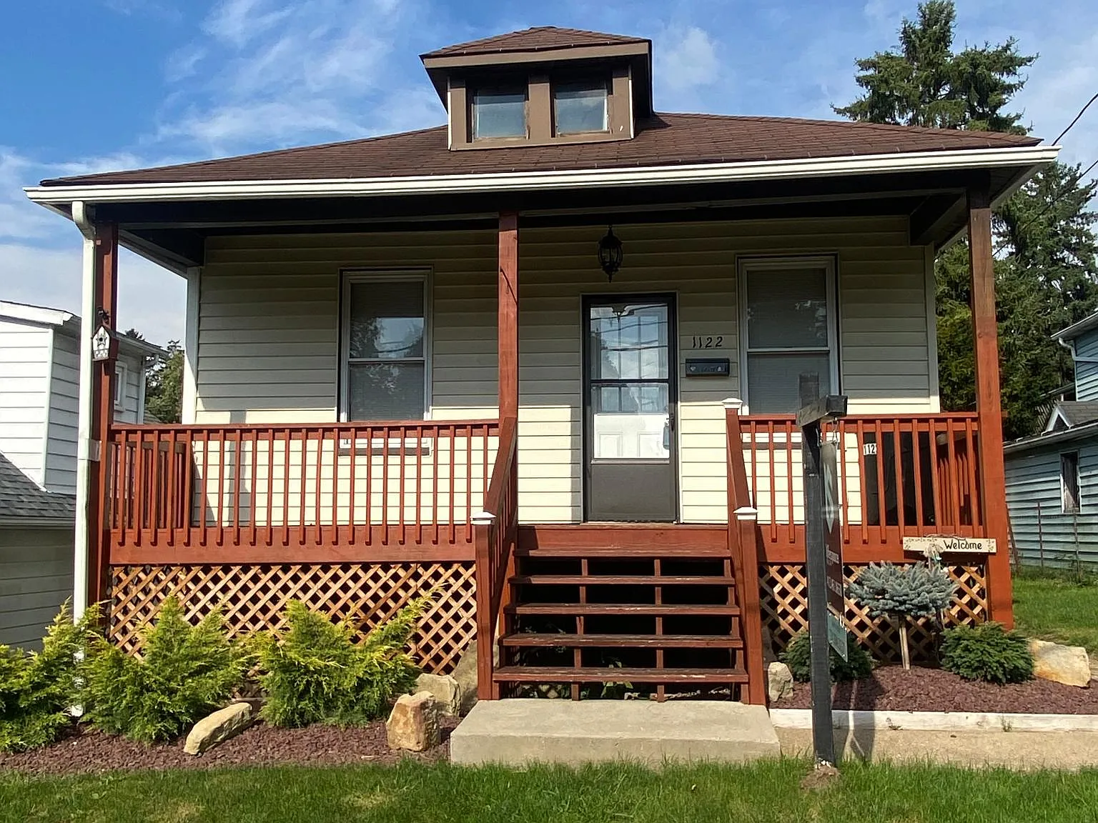 2 bed, 902 sqft, $1,295 — Photo 2