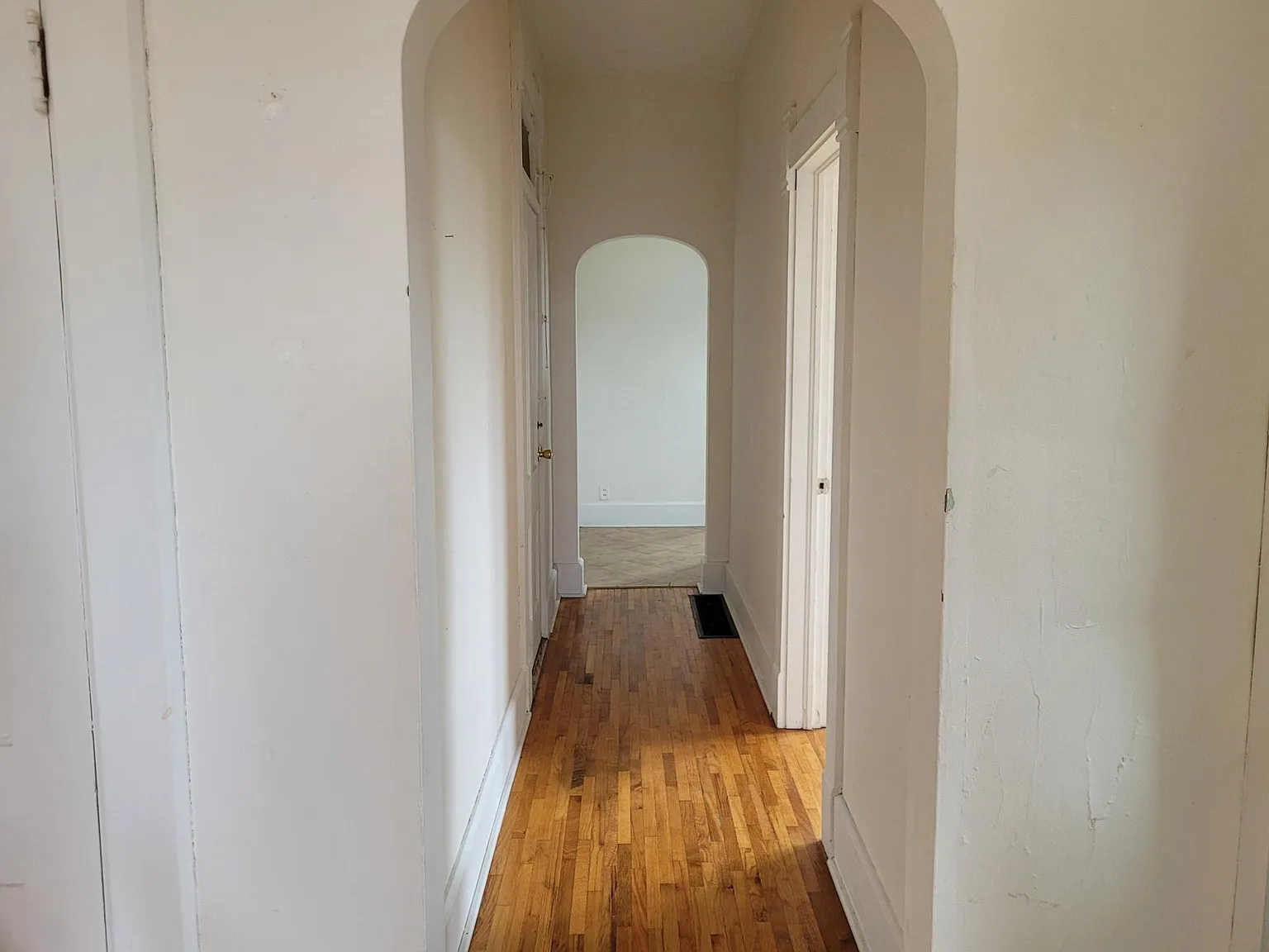 1 bed, 750 sqft, $695 — Photo 4
