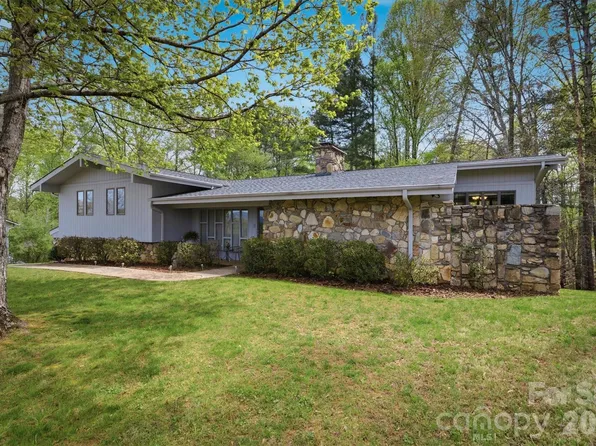 122 Lake Club Dr, Nebo, NC 28761