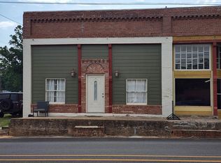 737 7th St, Cushing, TX 75760