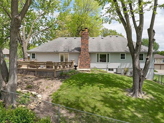 4th image of 5012 Briarwood Ln