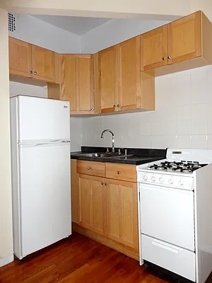 Rented by New York Residence | media 44