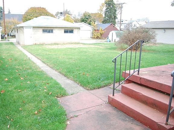 2nd image of 7 E Pease Ave