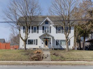 301 N Perry St, Johnstown, NY 12095