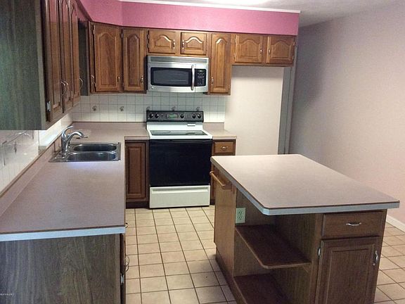 5th image of 54813 Orchard Ln