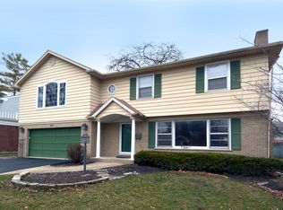 514 E Hawthorne St, Arlington Heights, IL 60004
