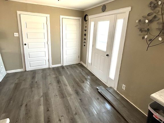4th image of 5733 Tropicana Ave