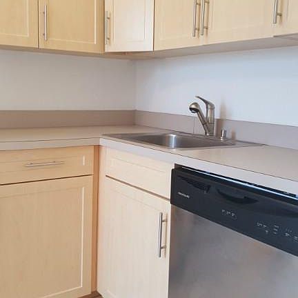 2nd image of 4309 47th Ave APT 6G