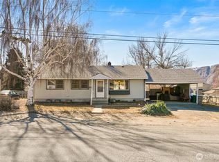 1570 Tedford St SE, East Wenatchee, WA 98802
