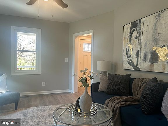 3rd image of 4775 Strauss Ave