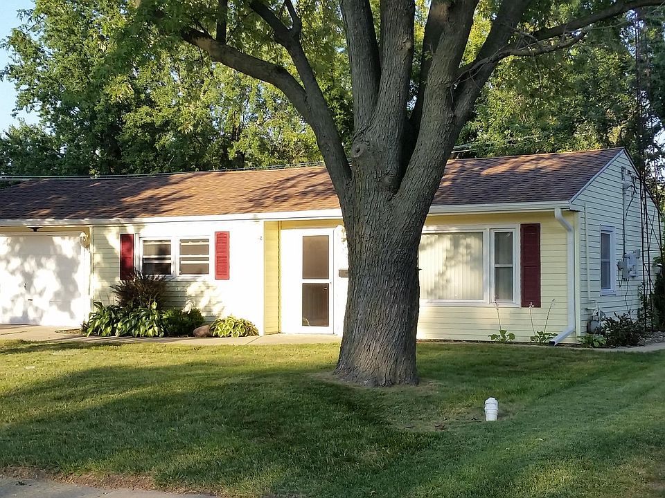1st image of 272 N Levasseur Ave