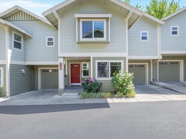 738 Normal Ave, Ashland, OR 97520