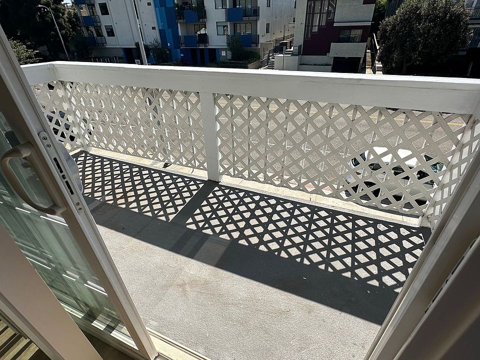 1st image of 10829 Palms Blvd #11