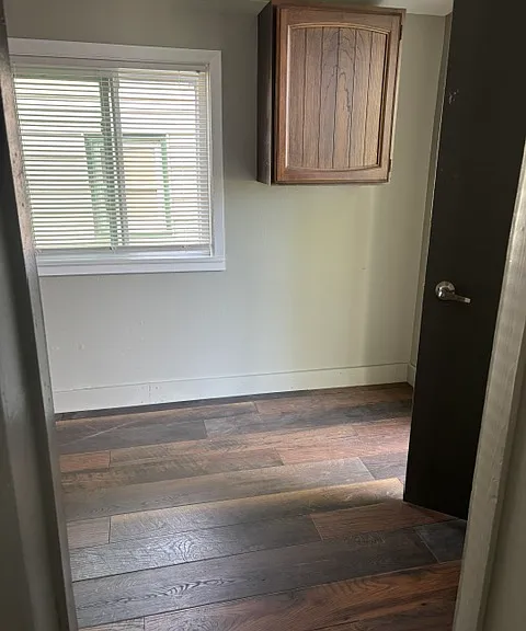 304 Livingston Ave — Photo 9
