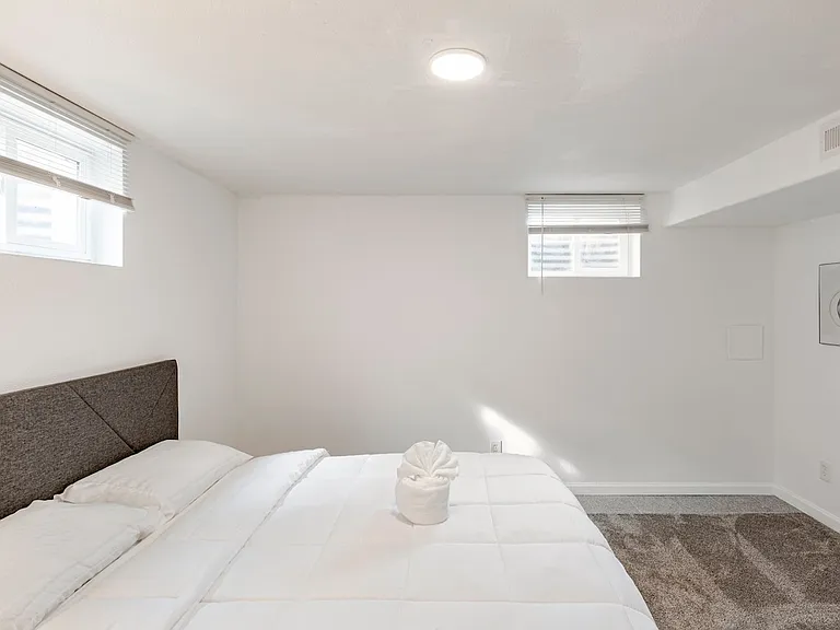 6129 Wolff St — Photo 12