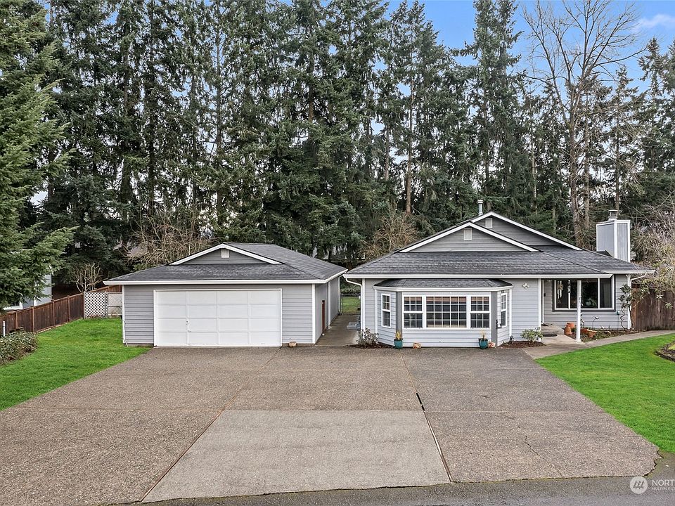 1st image of 15819 93rd Avenue E