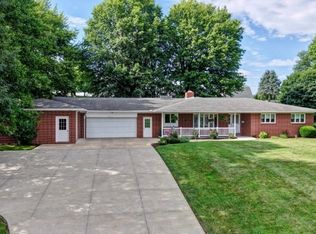 621 Hickory Dr SW, Sugarcreek, OH 44681