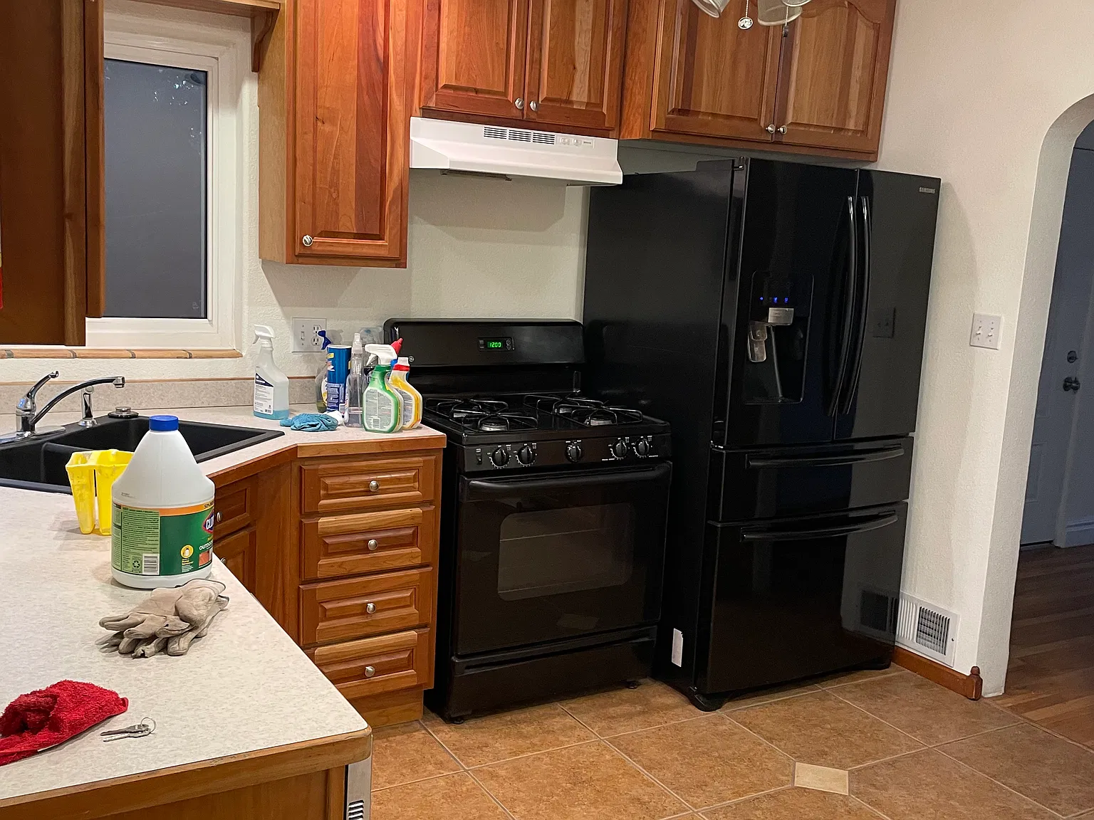 3 bed, 1450 sqft, $1,900 — Photo 2