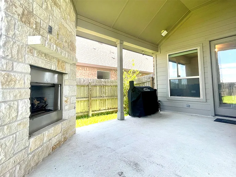 6829 Brindisi Pl — Photo 33