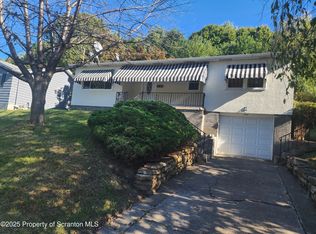 1210 Monroe Ave, Dunmore, PA 18509