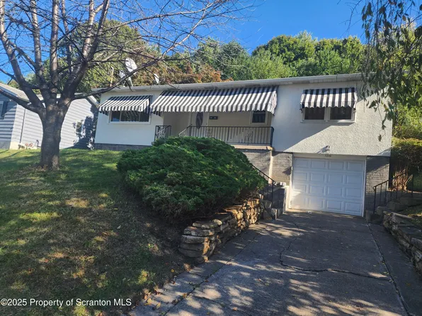 1210 Monroe Ave, Dunmore, PA 18509