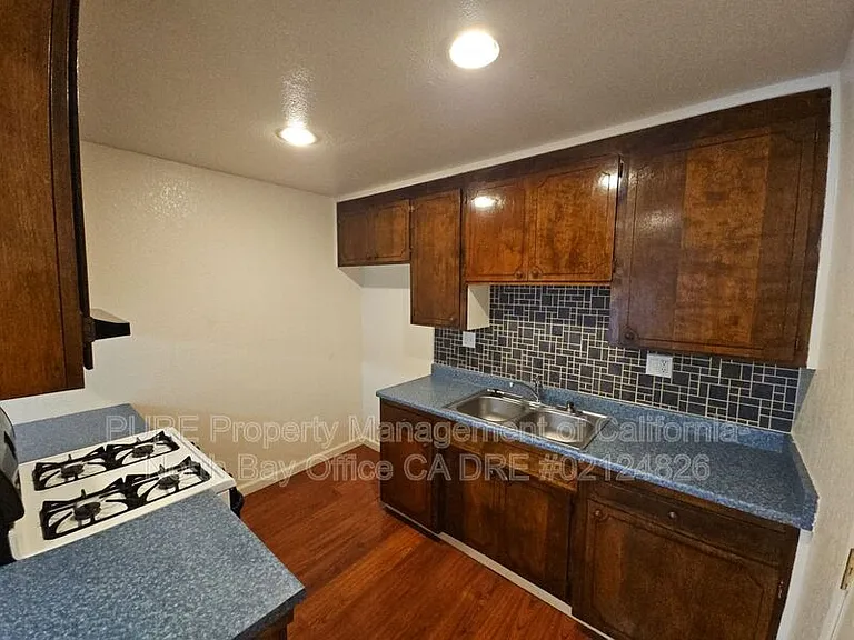 155 Oak Manor Ct #2 — Photo 6