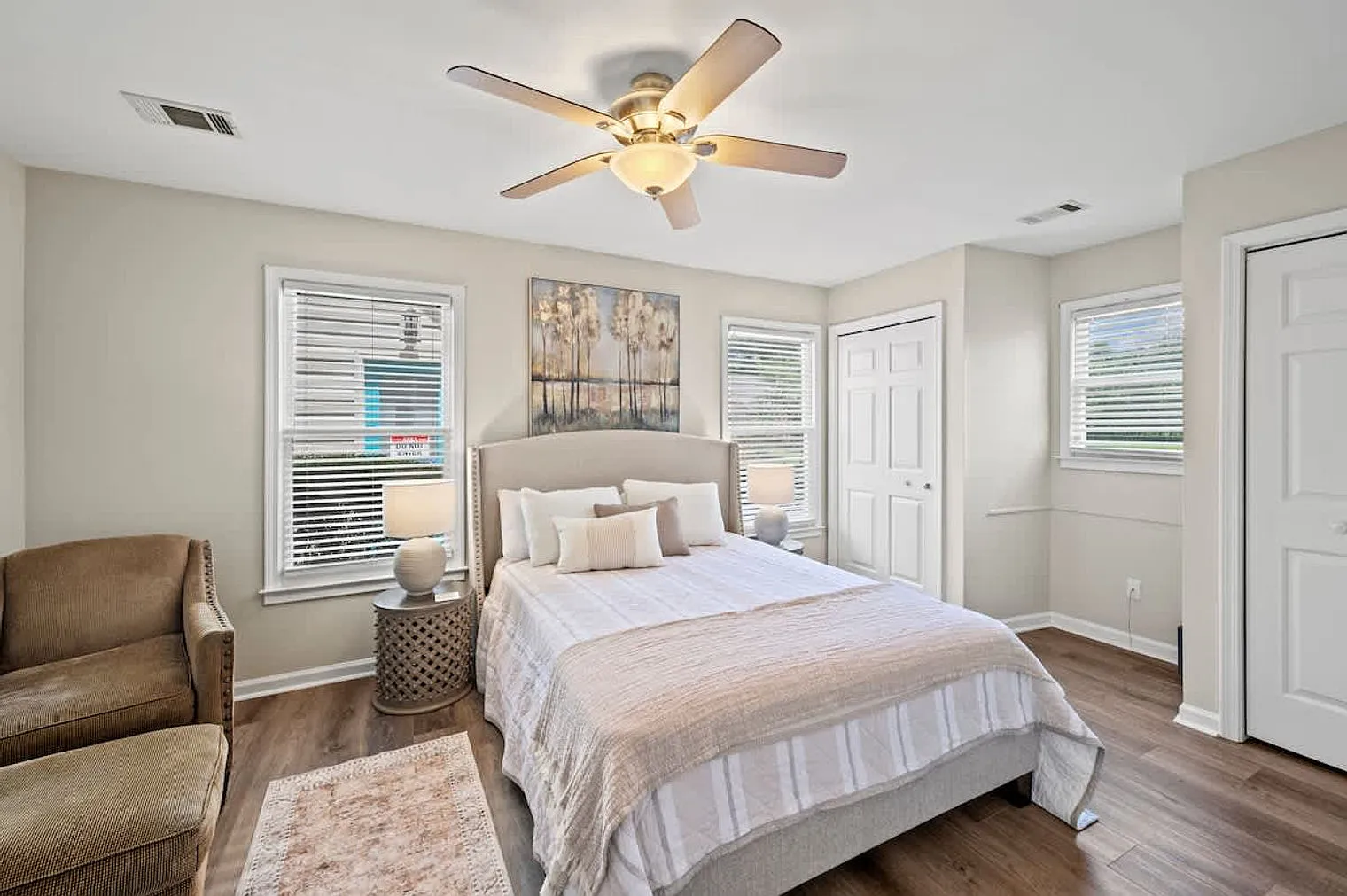 3 bed, 2.0 bath, $5,069 — Photo 4