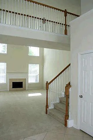 4 bed, 3.5 bath, 2778 sqft, $2,700 — Photo 4