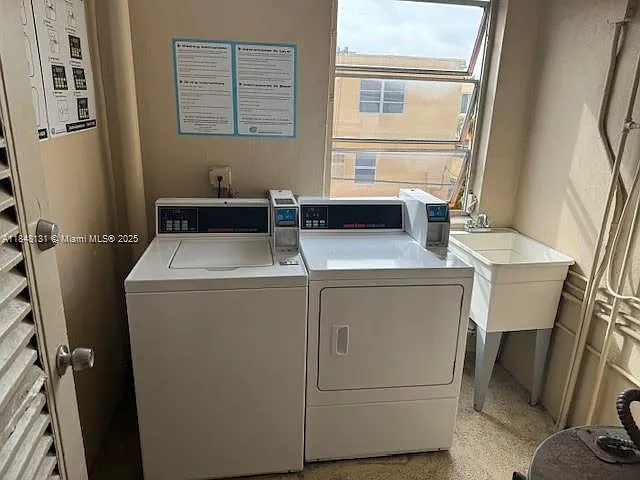 1850 NE 169th St #308 — Photo 15