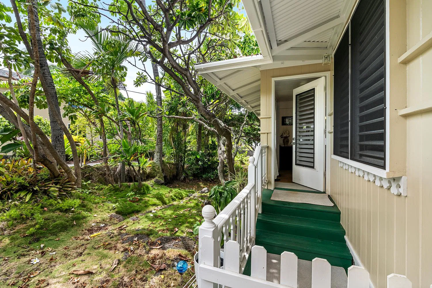Alii Dr, Kailua Kona — Photo 2