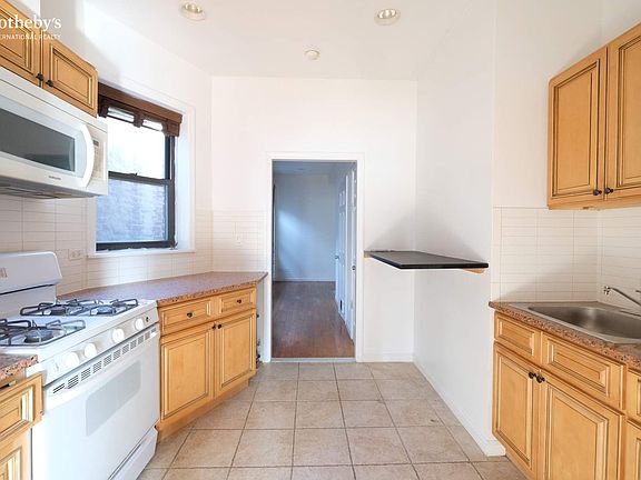 4th image of 486 9th Ave APT 2FN