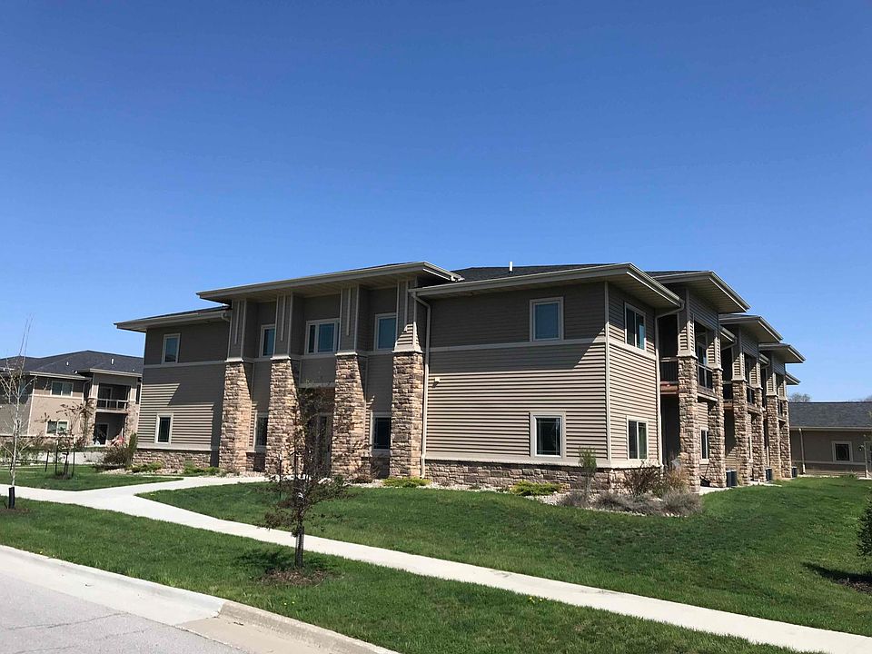Suncrest Apartments