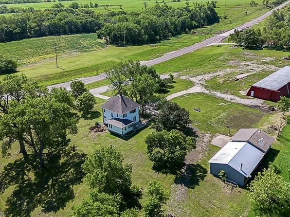 24872 NE K 4 Hwy, Eskridge, KS 66423