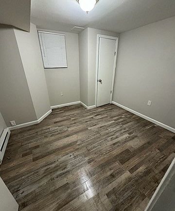 4th image of 2928 Yorkway