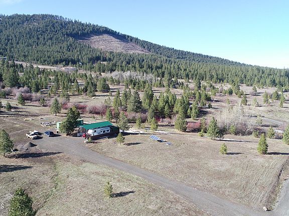 2nd image of 624 Vine Maple Rd